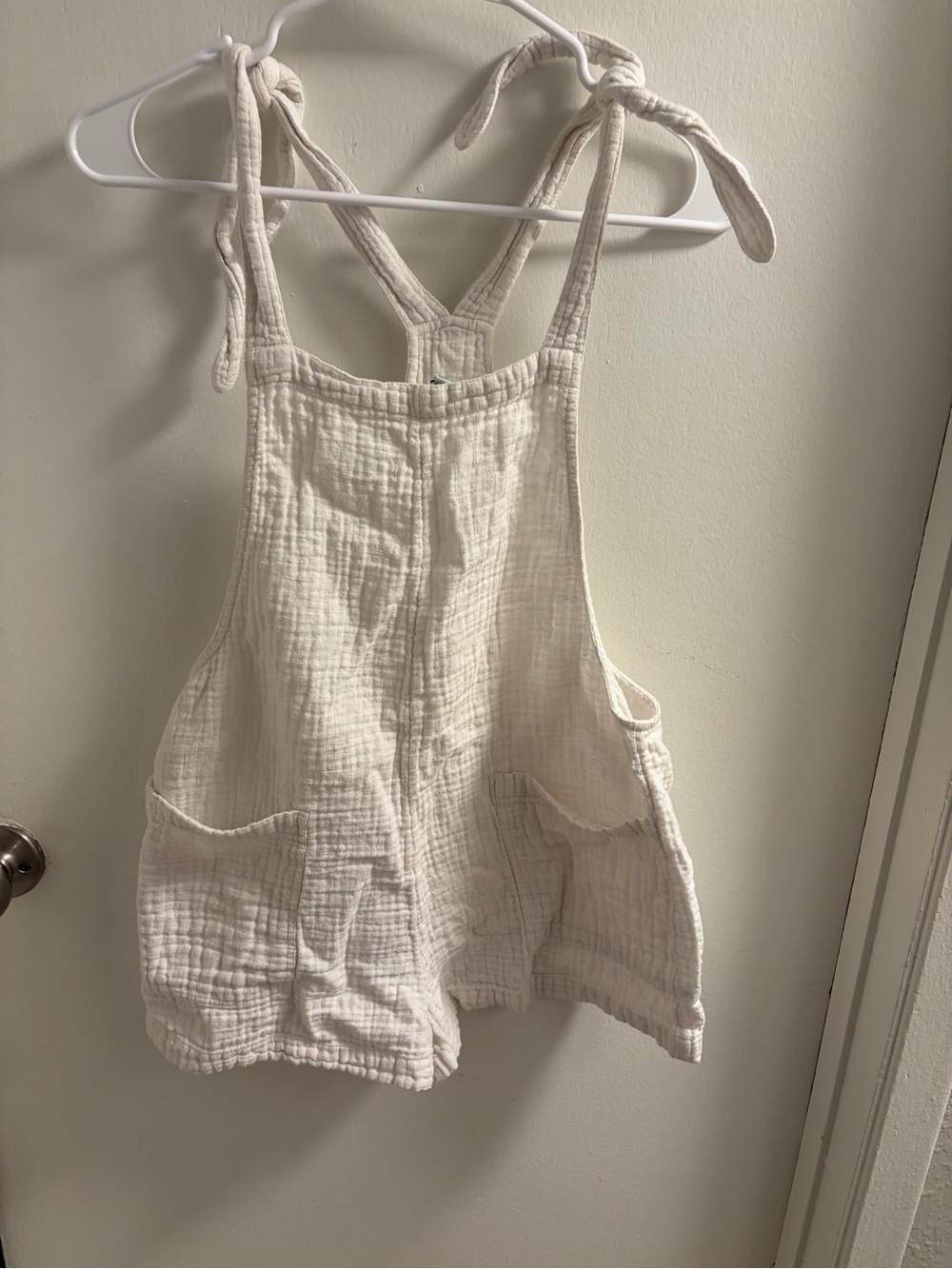 Aerie white soft minimalist resortwear Gauze romper overalls size M